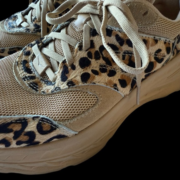 HOKA X Eg Bondi Unisex Sneakers - Picture 7 of 10